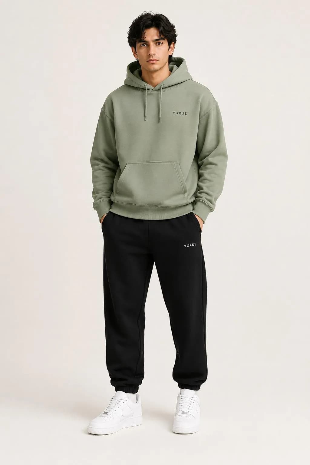 Yuxus Hoodie: estilo, comodidad y personalidad en el streetwear actual