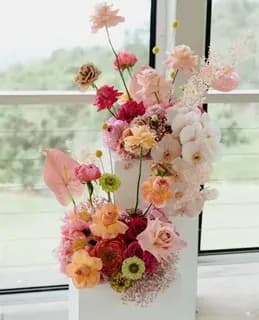 Wedding Florals When Someone In The Bridal Party Has Hay Fever