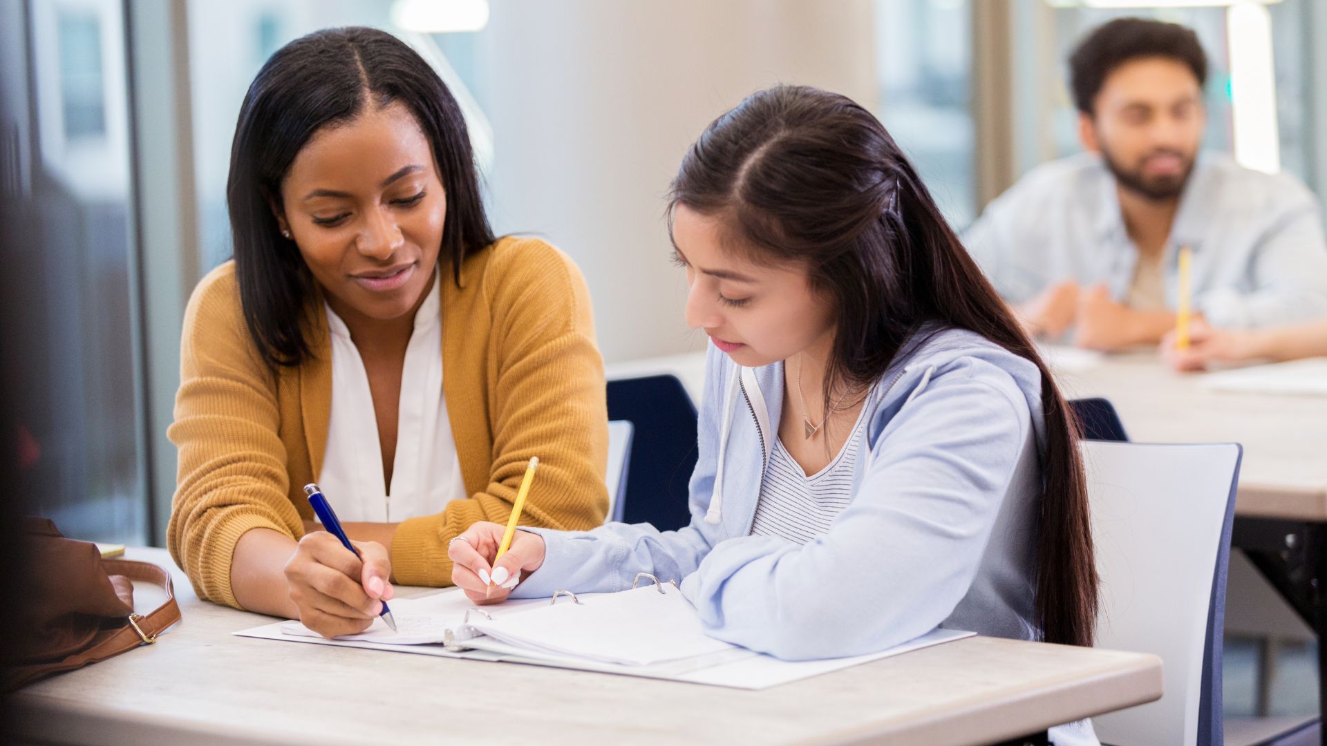 Maximising Academic Achievement: The Benefits of Private Tutoring in Mississauga