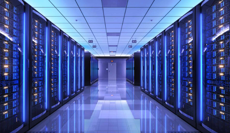 Windows or Linux? Selecting the Right OS for Data Center Servers