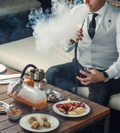 Dubai's Sheesha Odyssey: Navigating the Lounge Landscape