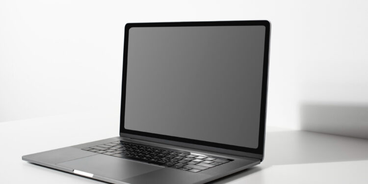 How to Select the Right Laptop for Your College Life