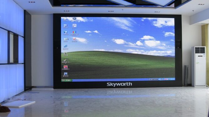 Why Businesses Consider SMD LED Screen Display for Advertising?